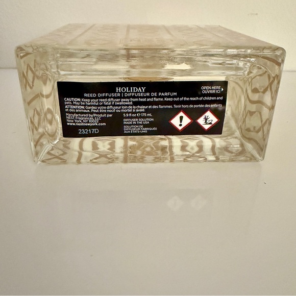 Nest Holiday Reed Diffuser - Picture 4 of 4